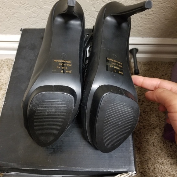 High heels - Picture 3 of 4